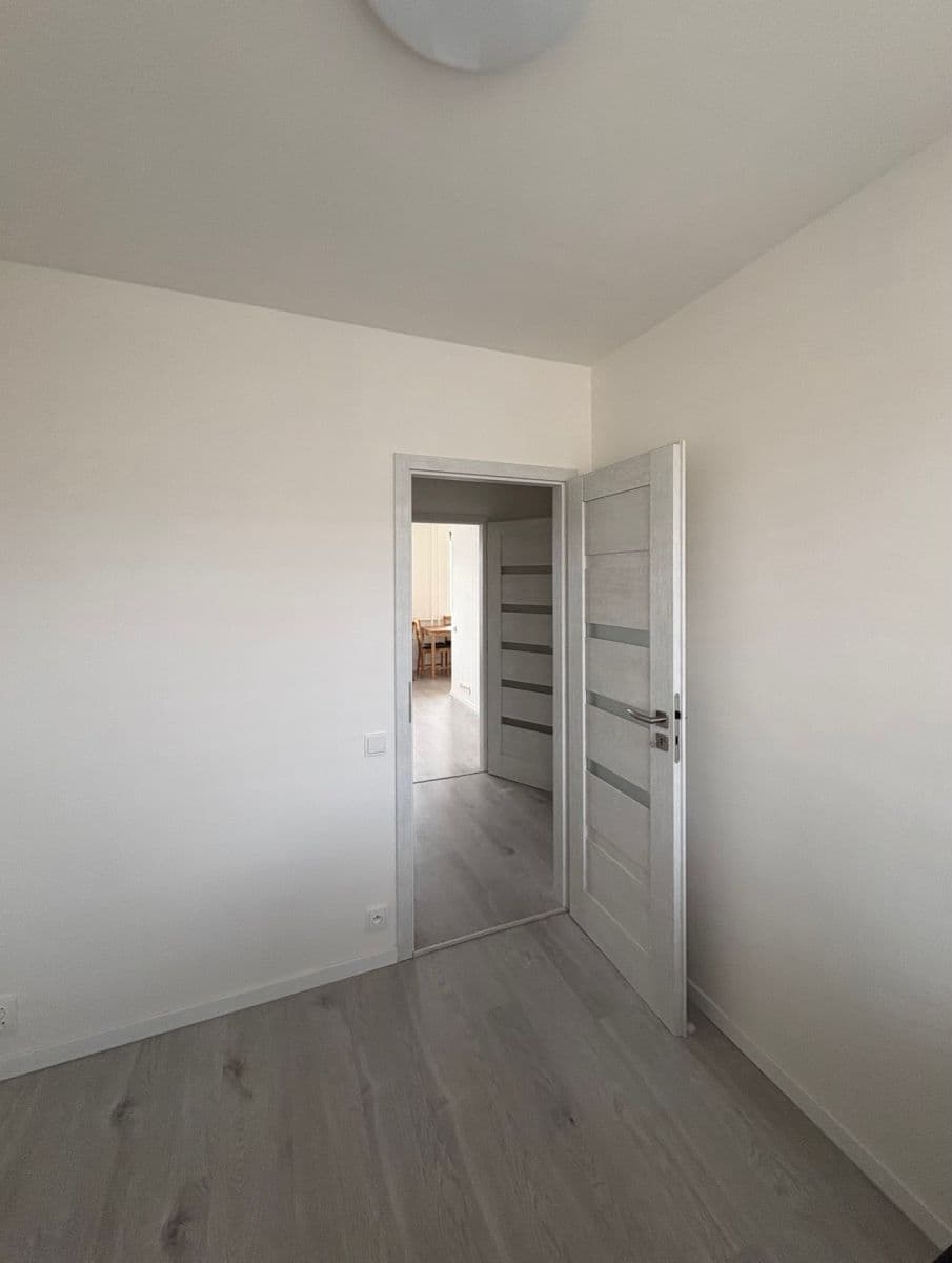 Prenájom bytu 3-izbový 63 m², Kaplická, Praha, Praha Prenájom bytu 3-izbový 63 m², Kaplická, Praha, Praha