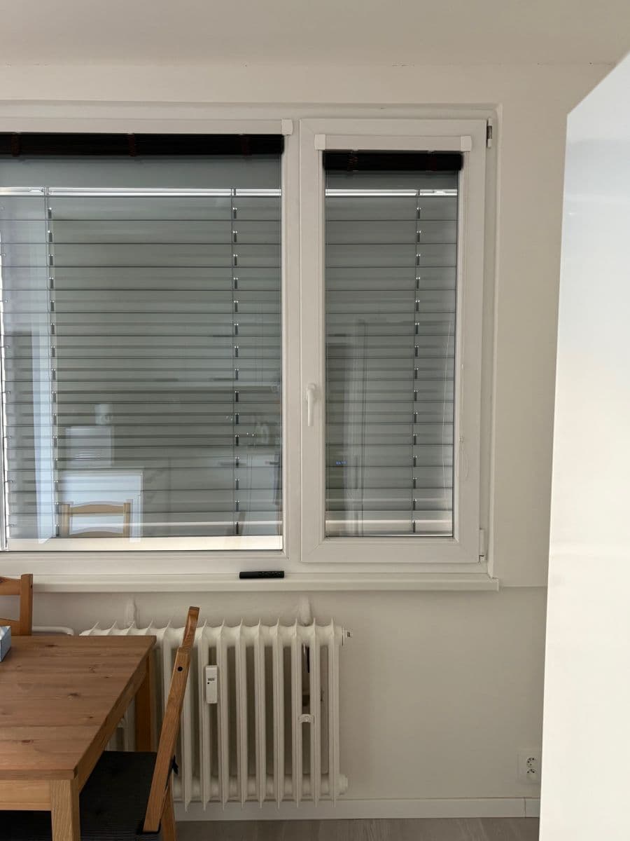 Prenájom bytu 3-izbový 63 m², Kaplická, Praha, Praha Prenájom bytu 3-izbový 63 m², Kaplická, Praha, Praha