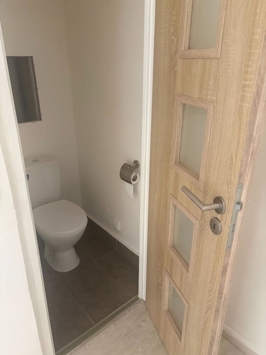 Prenájom bytu 1-izbový 38 m², Slavíčkova, Brno, Jihomoravský kraj Prenájom bytu 1-izbový 38 m², Slavíčkova, Brno, Jihomoravský kraj