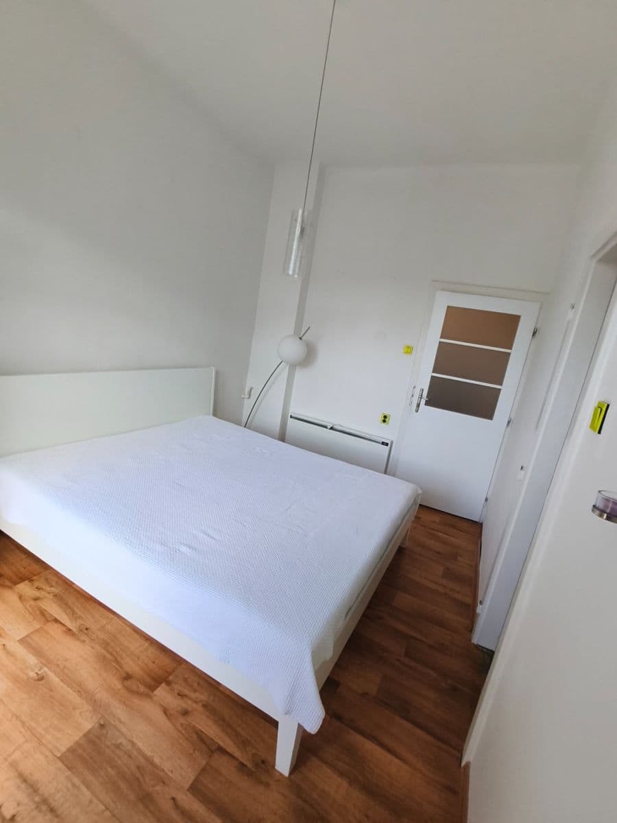 Prenájom bytu 2-izbový 45 m², Podnásepní, Brno, Jihomoravský kraj Prenájom bytu 2-izbový 45 m², Podnásepní, Brno, Jihomoravský kraj