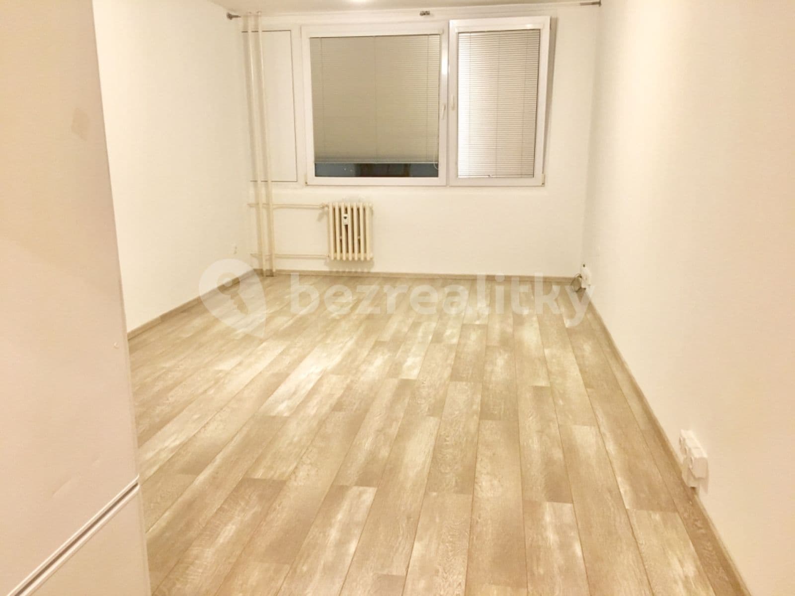 Prenájom bytu 3-izbový 69 m², Mračnická, Praha, Praha Prenájom bytu 3-izbový 69 m², Mračnická, Praha, Praha