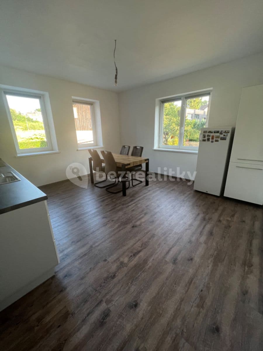 Prenájom bytu 2-izbový 43 m², Vrkoslavická, Jablonec nad Nisou, Liberecký kraj Prenájom bytu 2-izbový 43 m², Vrkoslavická, Jablonec nad Nisou, Liberecký kraj