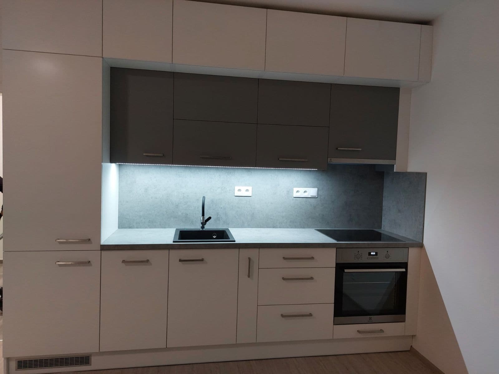 Prenájom bytu 1-izbový 32 m², Hlinecká, Brno, Jihomoravský kraj Prenájom bytu 1-izbový 32 m², Hlinecká, Brno, Jihomoravský kraj