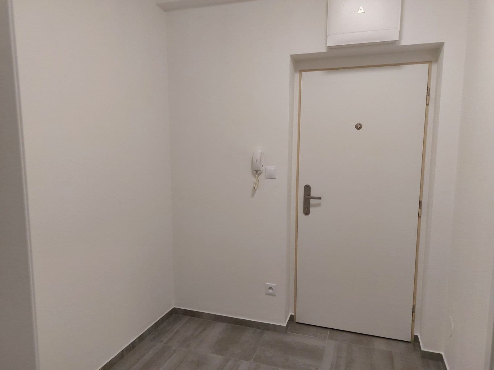 Prenájom bytu 1-izbový 32 m², Hlinecká, Brno, Jihomoravský kraj Prenájom bytu 1-izbový 32 m², Hlinecká, Brno, Jihomoravský kraj