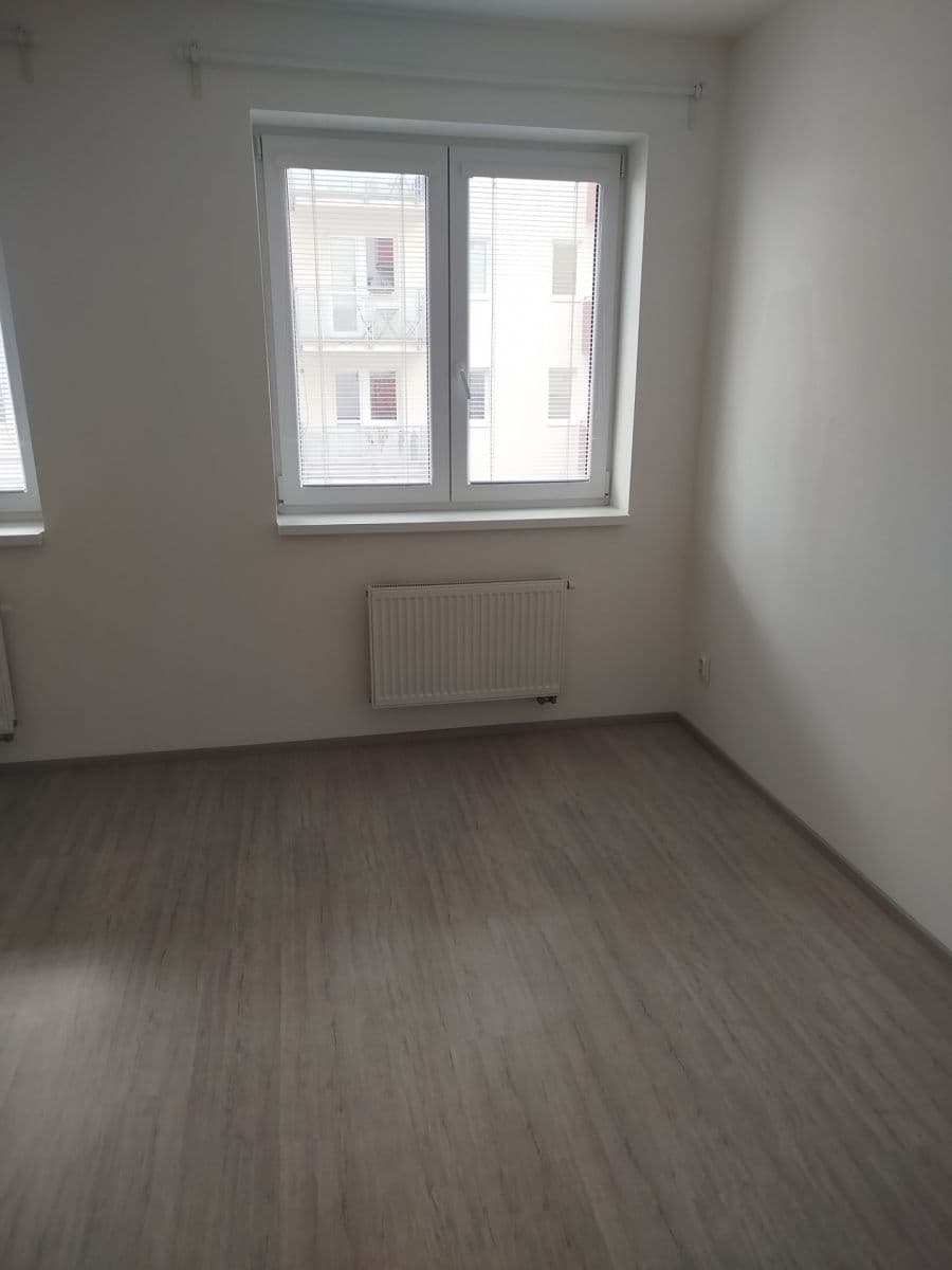 Prenájom bytu 1-izbový 32 m², Hlinecká, Brno, Jihomoravský kraj Prenájom bytu 1-izbový 32 m², Hlinecká, Brno, Jihomoravský kraj