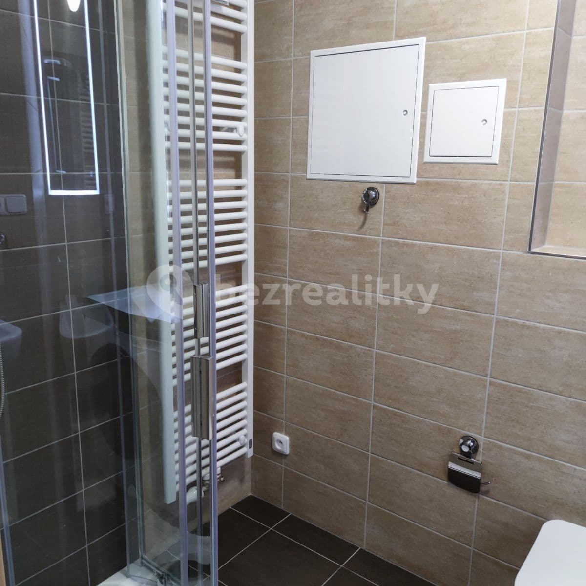 Prenájom bytu 1-izbový 34 m², Kařez, Plzeňský kraj Prenájom bytu 1-izbový 34 m², Kařez, Plzeňský kraj