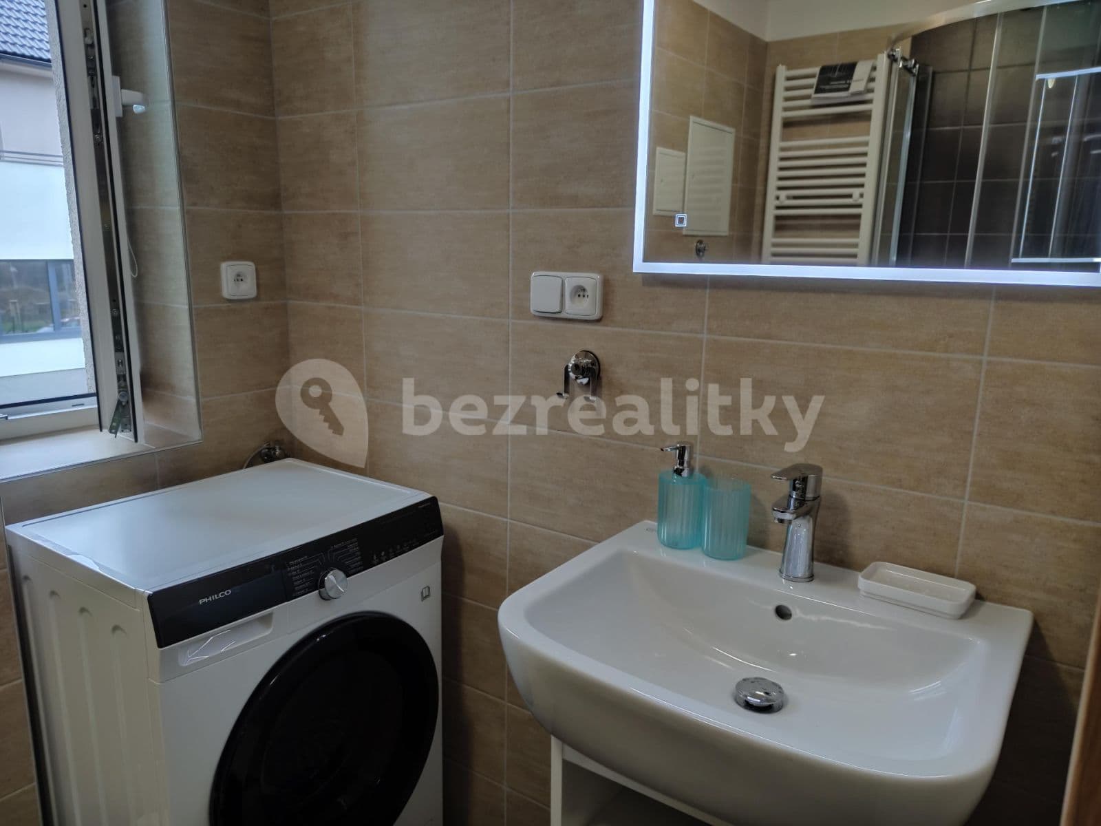 Prenájom bytu 1-izbový 34 m², Kařez, Plzeňský kraj Prenájom bytu 1-izbový 34 m², Kařez, Plzeňský kraj