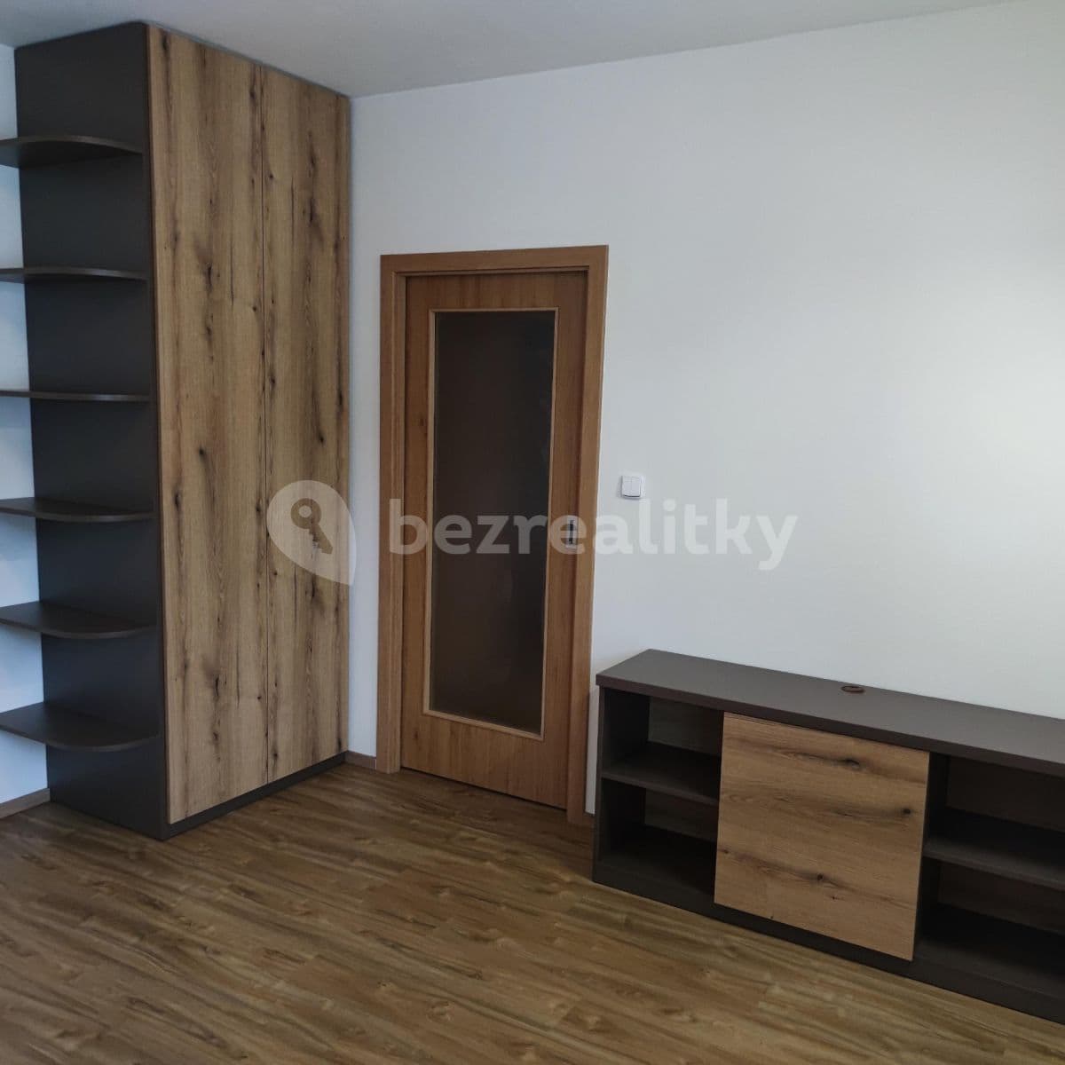 Prenájom bytu 1-izbový 34 m², Kařez, Plzeňský kraj Prenájom bytu 1-izbový 34 m², Kařez, Plzeňský kraj