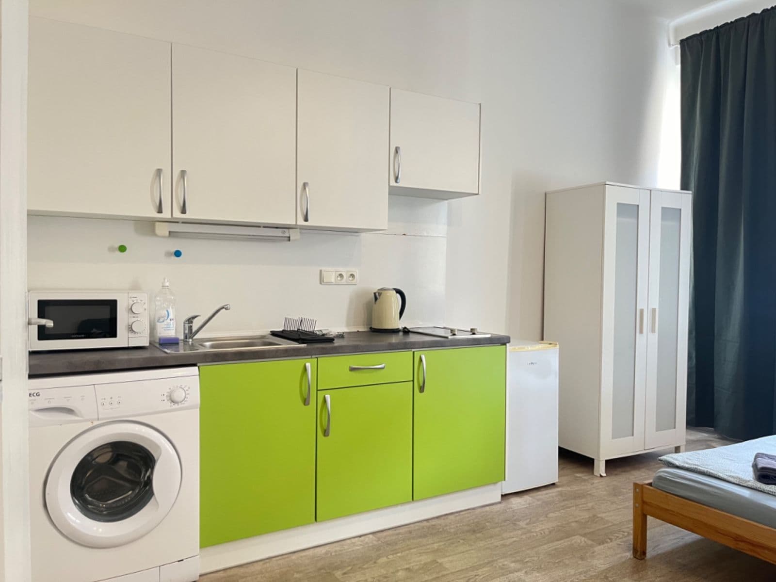 Prenájom bytu 1-izbový 30 m², Víta Nejedlého, Praha, Praha Prenájom bytu 1-izbový 30 m², Víta Nejedlého, Praha, Praha