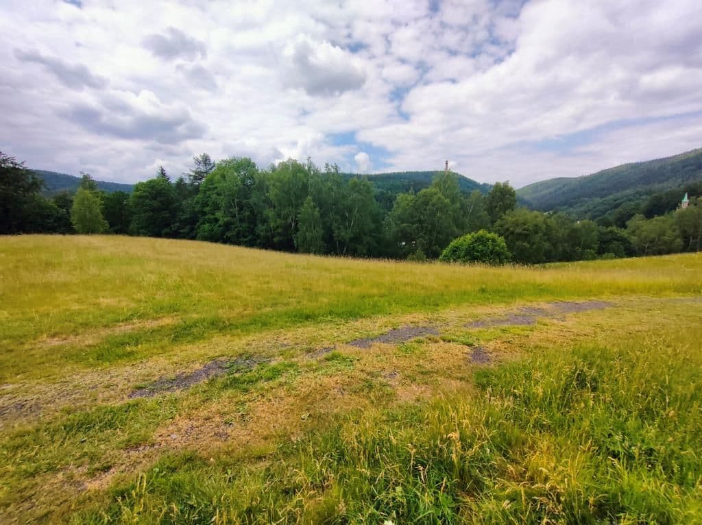 Predaj pozemku 2.377 m², Pustinská, Desná, Liberecký kraj Predaj pozemku 2.377 m², Pustinská, Desná, Liberecký kraj