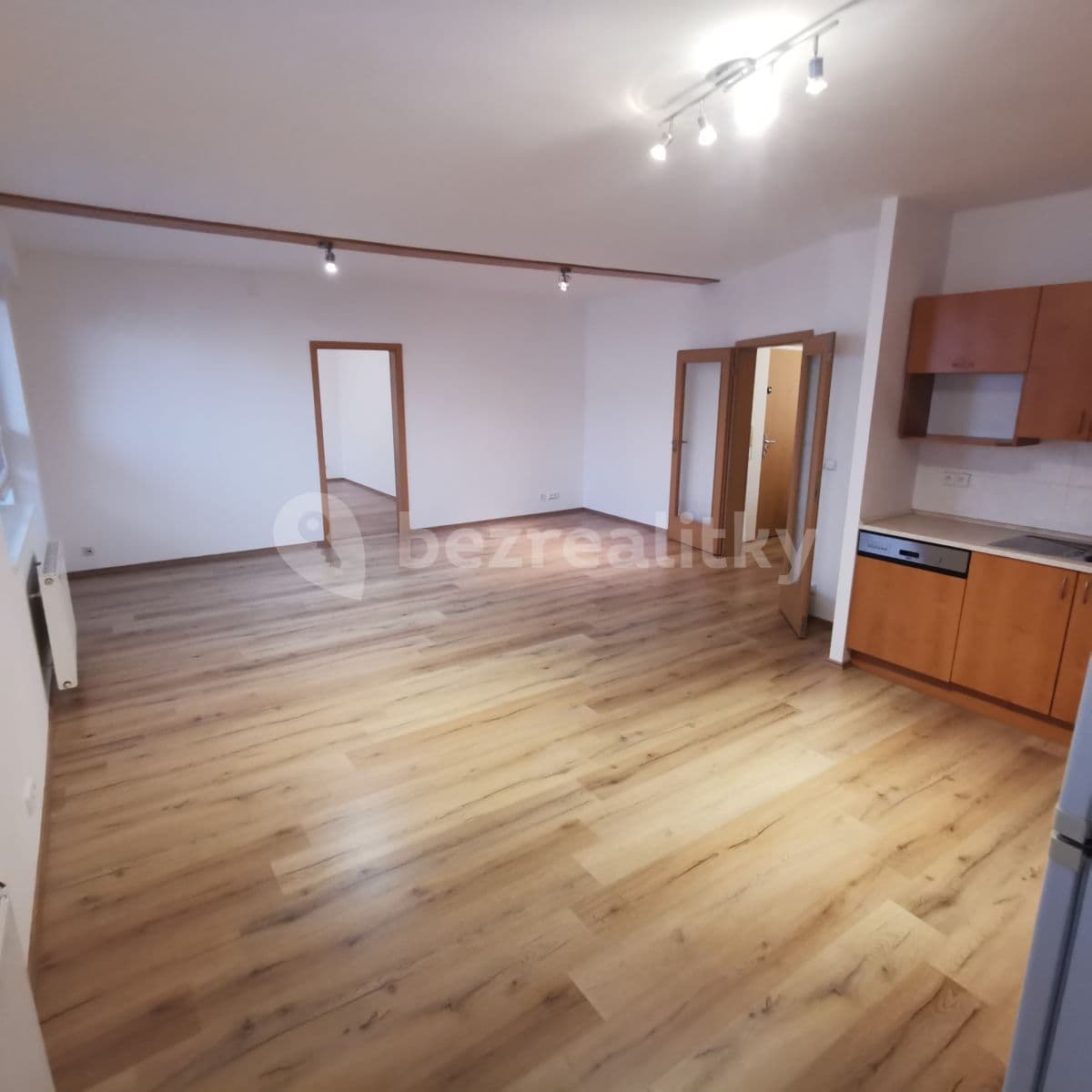 Prenájom bytu 3-izbový 83 m², Bartošova, Zlín, Zlínský kraj Prenájom bytu 3-izbový 83 m², Bartošova, Zlín, Zlínský kraj