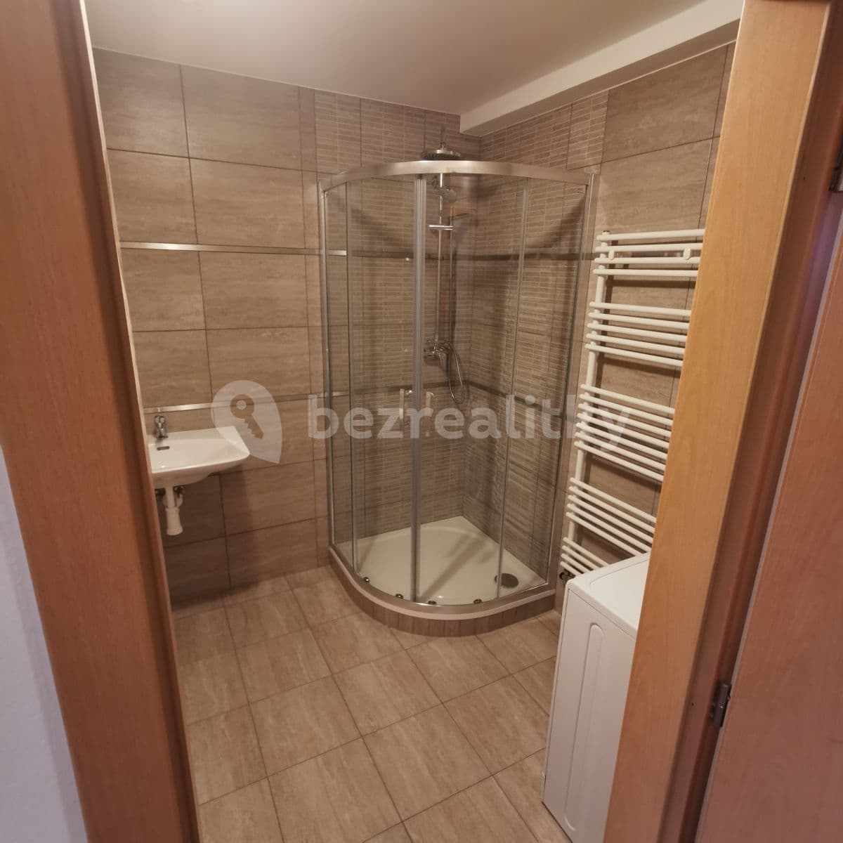 Prenájom bytu 3-izbový 83 m², Bartošova, Zlín, Zlínský kraj Prenájom bytu 3-izbový 83 m², Bartošova, Zlín, Zlínský kraj