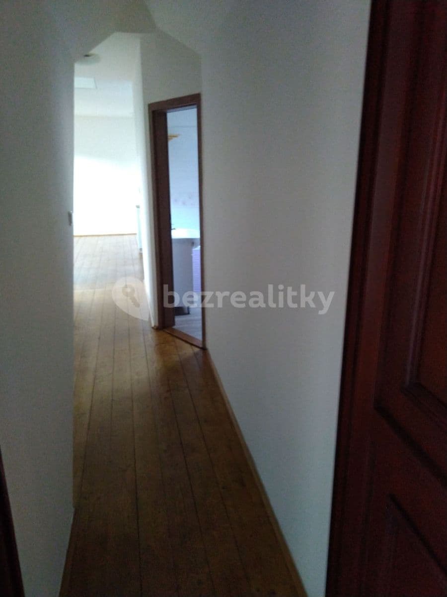 Prenájom bytu 2-izbový 46 m², Kynského, Slaný, Středočeský kraj Prenájom bytu 2-izbový 46 m², Kynského, Slaný, Středočeský kraj