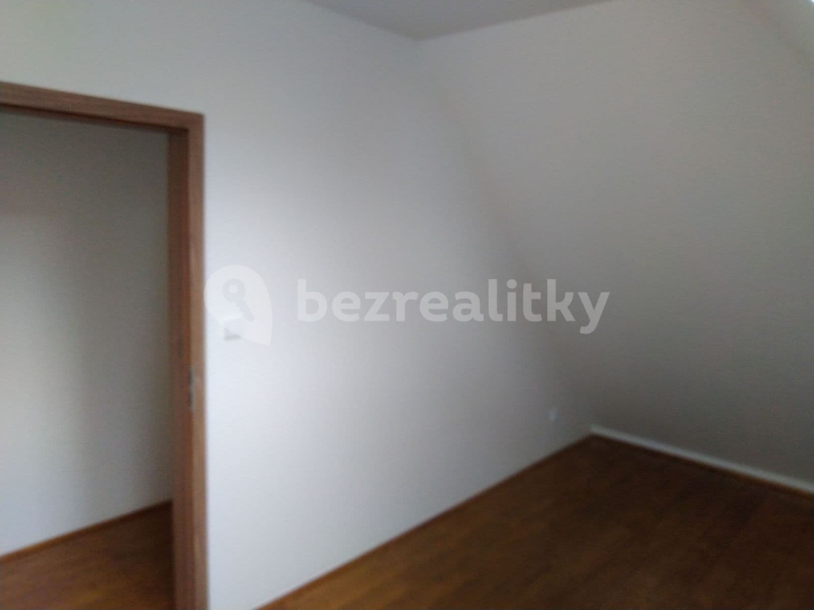 Prenájom bytu 2-izbový 46 m², Kynského, Slaný, Středočeský kraj Prenájom bytu 2-izbový 46 m², Kynského, Slaný, Středočeský kraj