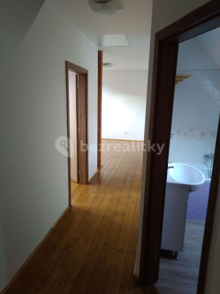 Prenájom bytu 2-izbový 46 m², Kynského, Slaný, Středočeský kraj Prenájom bytu 2-izbový 46 m², Kynského, Slaný, Středočeský kraj