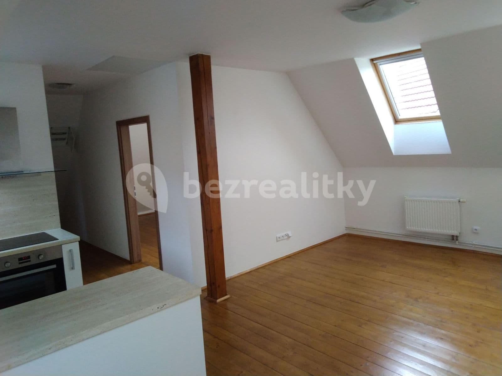 Prenájom bytu 2-izbový 46 m², Kynského, Slaný, Středočeský kraj Prenájom bytu 2-izbový 46 m², Kynského, Slaný, Středočeský kraj