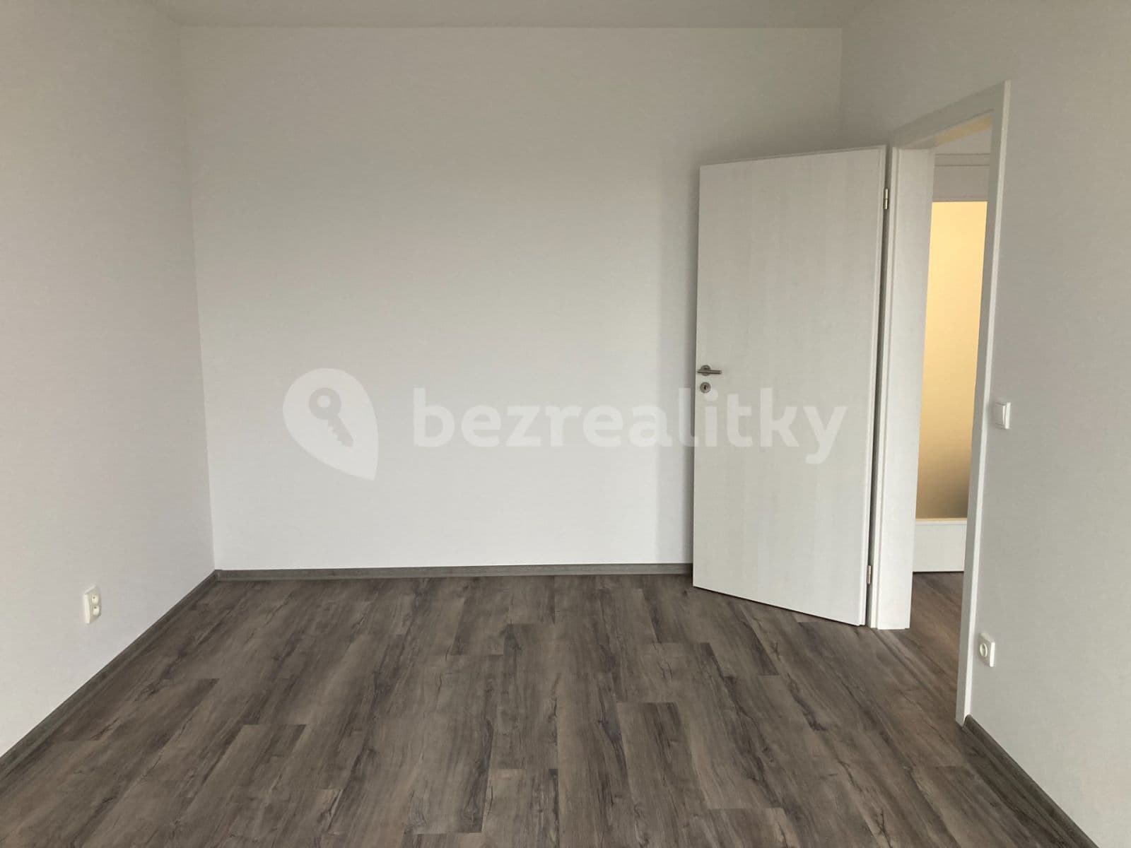 Prenájom bytu 2-izbový 73 m², Jihlava, Kraj Vysočina