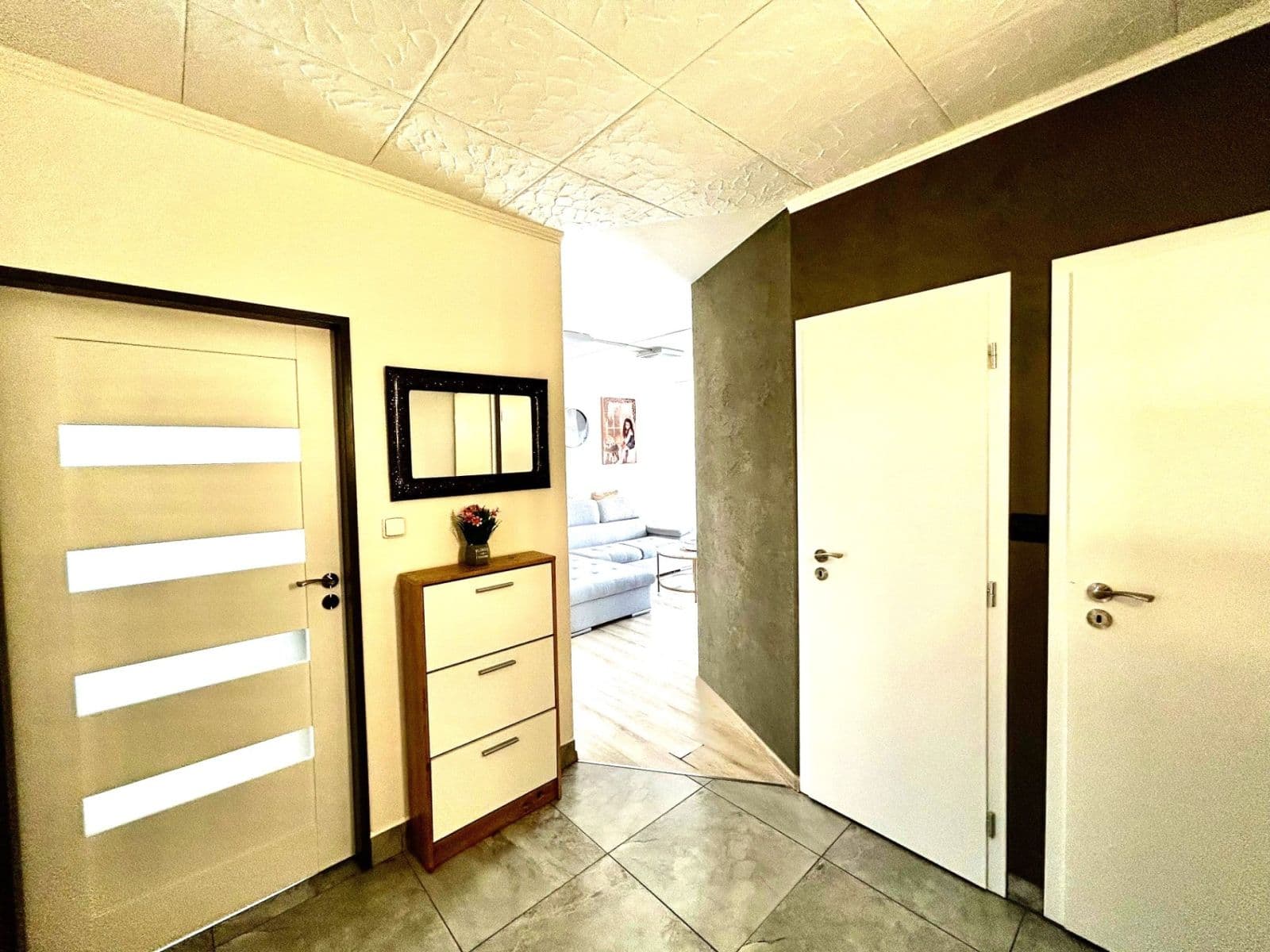 Prenájom bytu 3-izbový 68 m², V Bažantnici, Kladno, Středočeský kraj Prenájom bytu 3-izbový 68 m², V Bažantnici, Kladno, Středočeský kraj