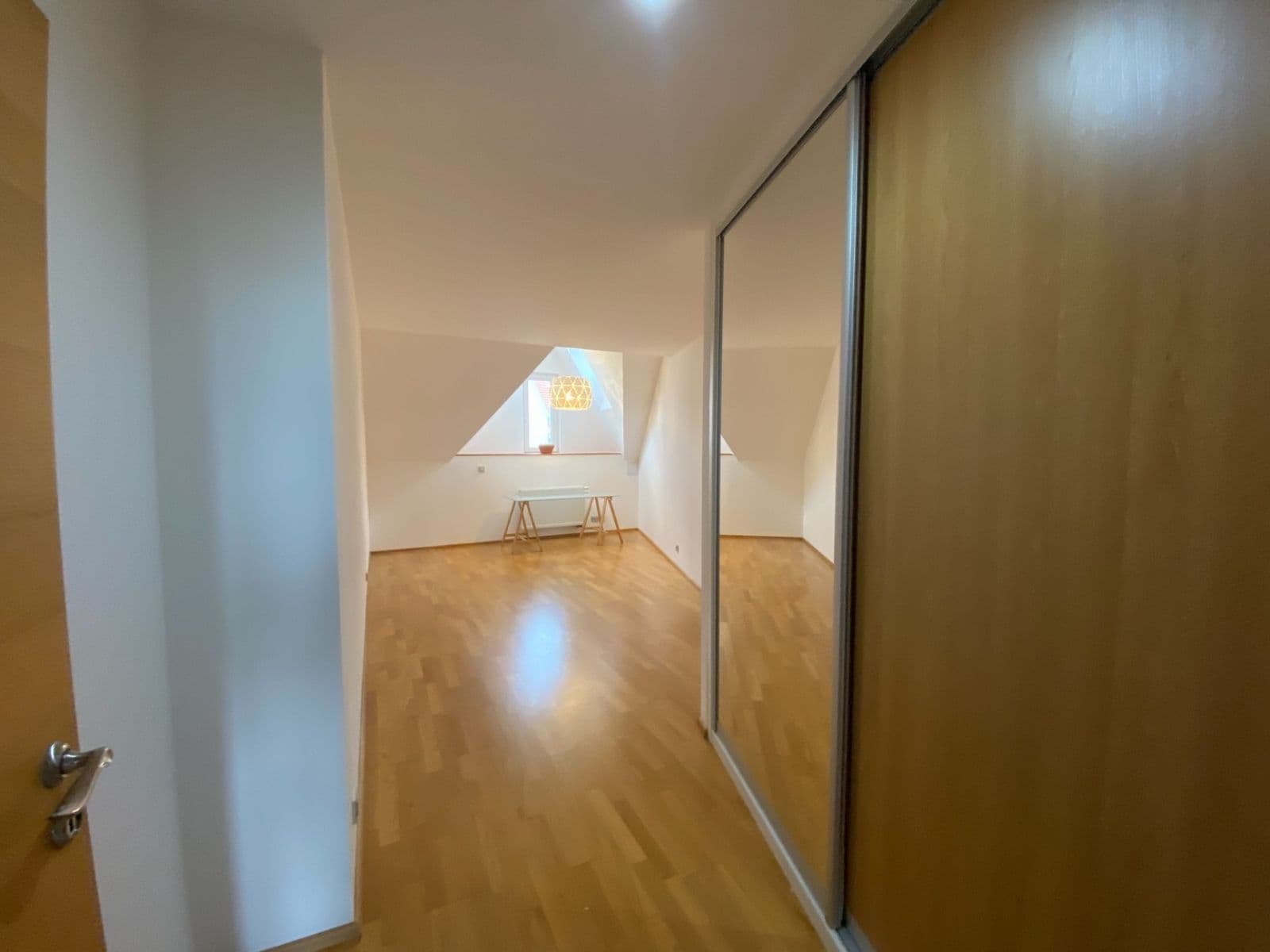 Prenájom bytu 3-izbový 105 m², Sokolovská, Praha, Praha Prenájom bytu 3-izbový 105 m², Sokolovská, Praha, Praha