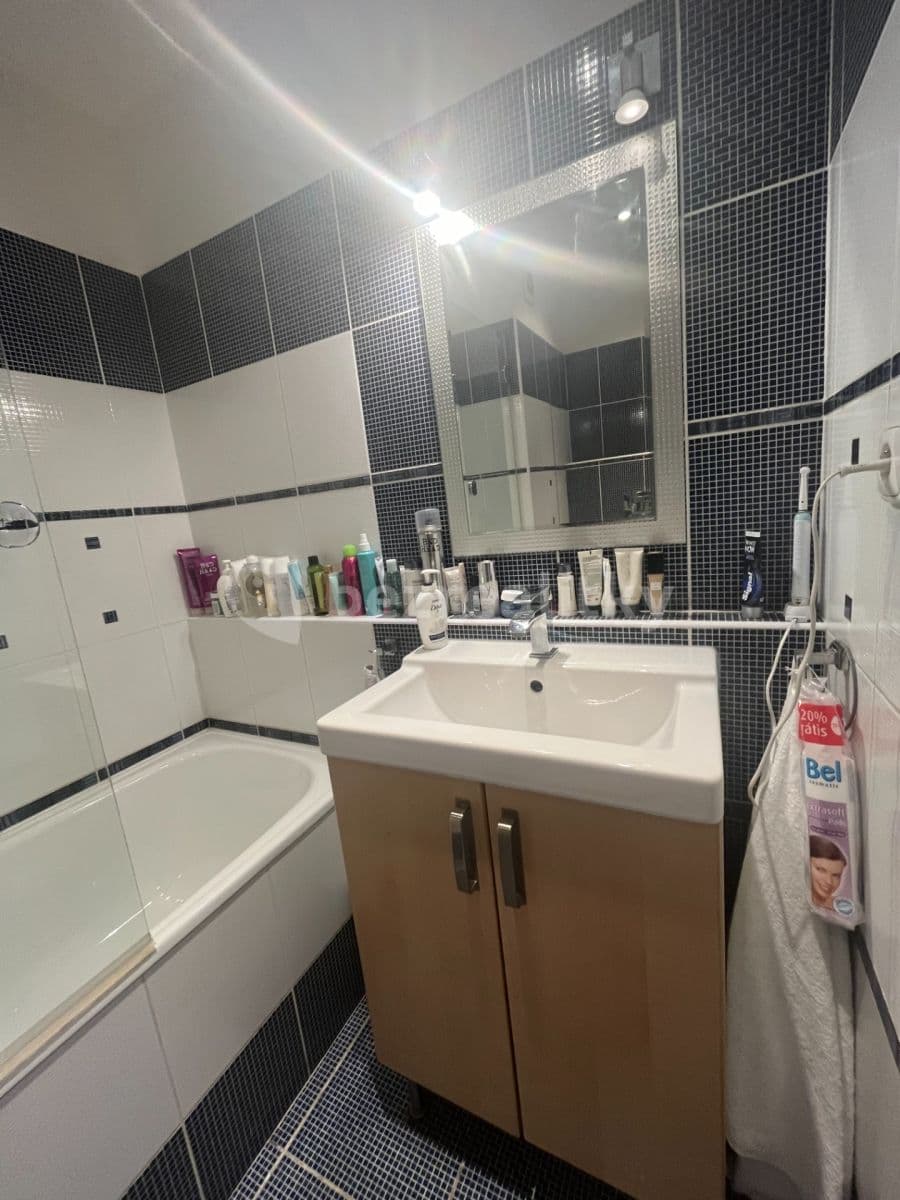 Prenájom bytu 2-izbový 42 m², Kupeckého, Praha, Praha Prenájom bytu 2-izbový 42 m², Kupeckého, Praha, Praha