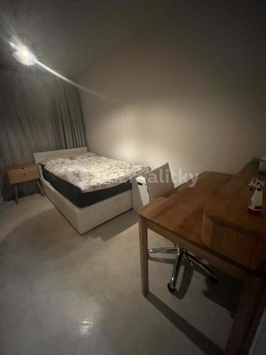 Prenájom bytu 2-izbový 42 m², Kupeckého, Praha, Praha Prenájom bytu 2-izbový 42 m², Kupeckého, Praha, Praha