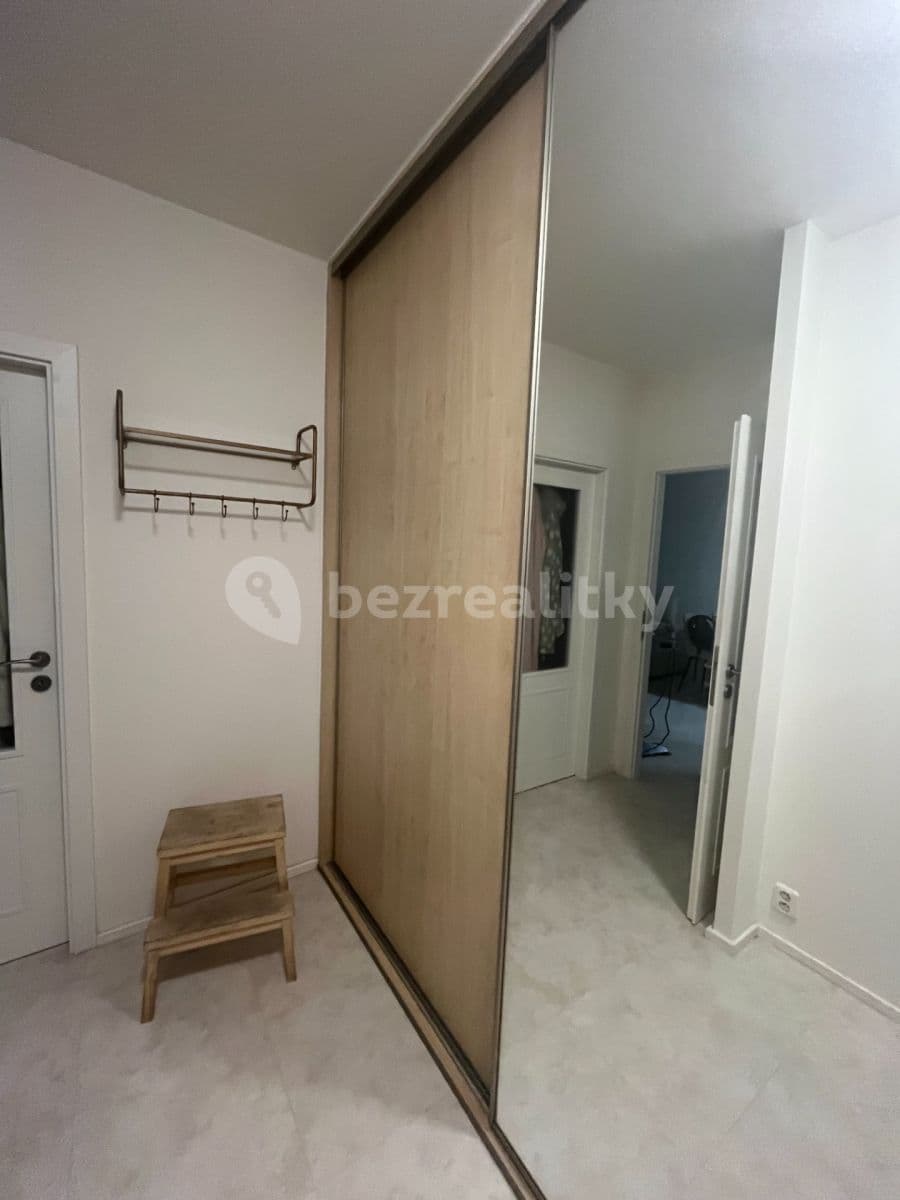 Prenájom bytu 2-izbový 42 m², Kupeckého, Praha, Praha Prenájom bytu 2-izbový 42 m², Kupeckého, Praha, Praha