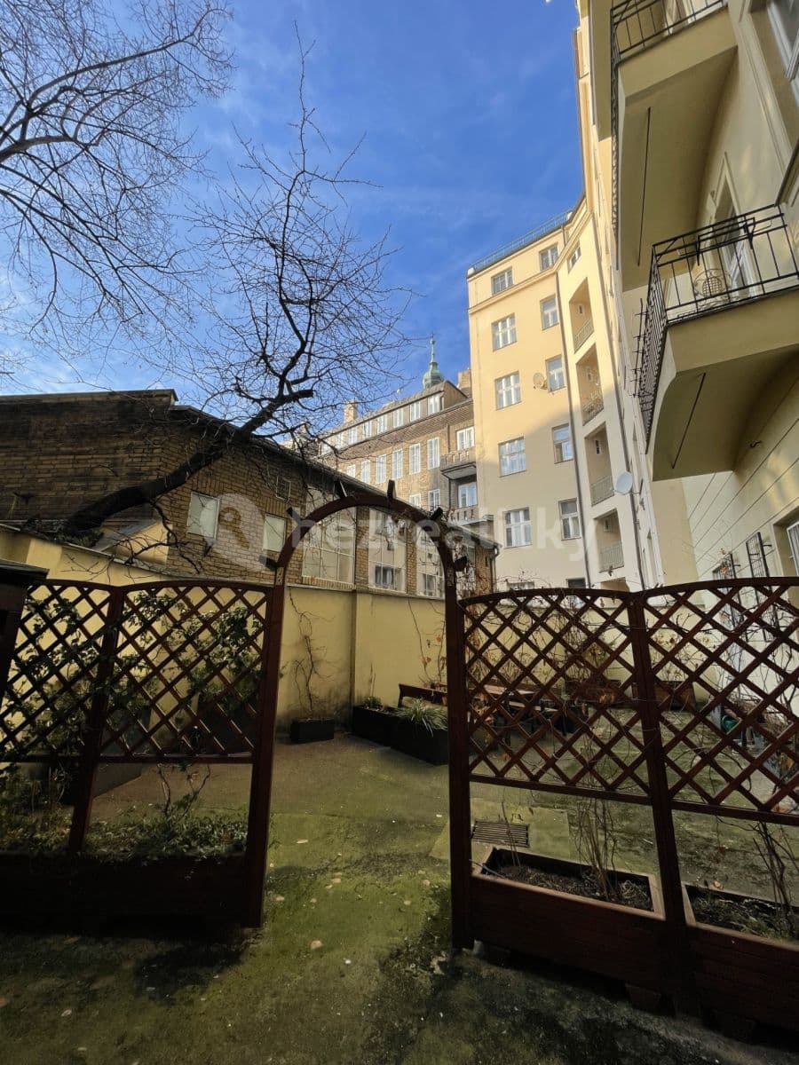 Prenájom bytu 2-izbový 78 m², Dušní, Praha, Praha Prenájom bytu 2-izbový 78 m², Dušní, Praha, Praha