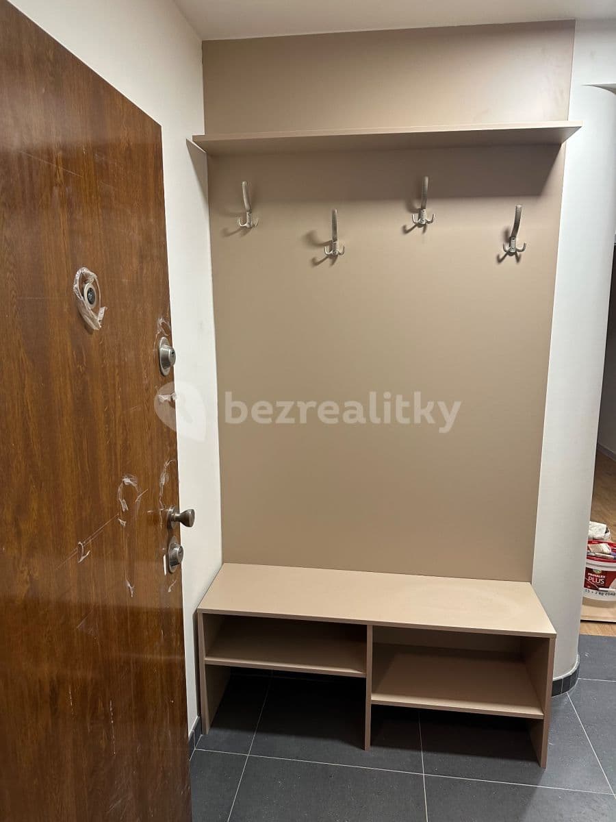 Prenájom bytu 2-izbový 39 m², Michelská, Praha, Praha Prenájom bytu 2-izbový 39 m², Michelská, Praha, Praha