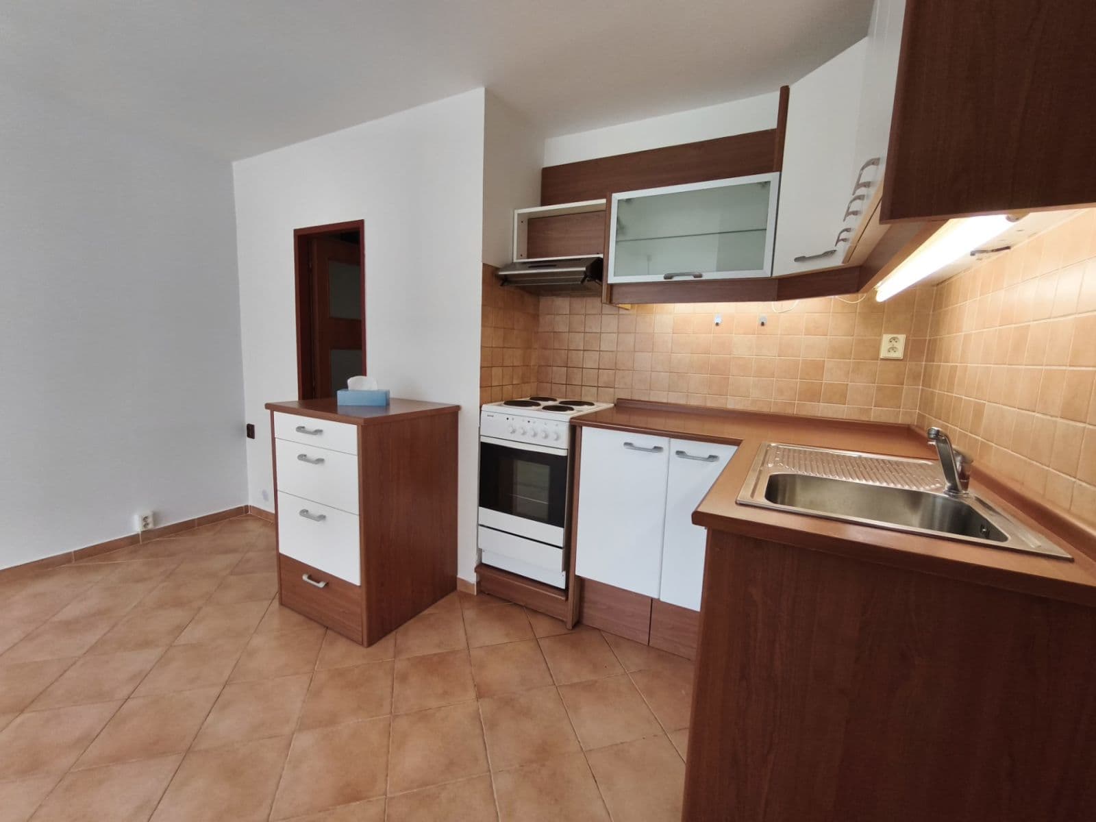 Prenájom bytu 2-izbový 46 m², Kmochova, Hostivice, Středočeský kraj Prenájom bytu 2-izbový 46 m², Kmochova, Hostivice, Středočeský kraj