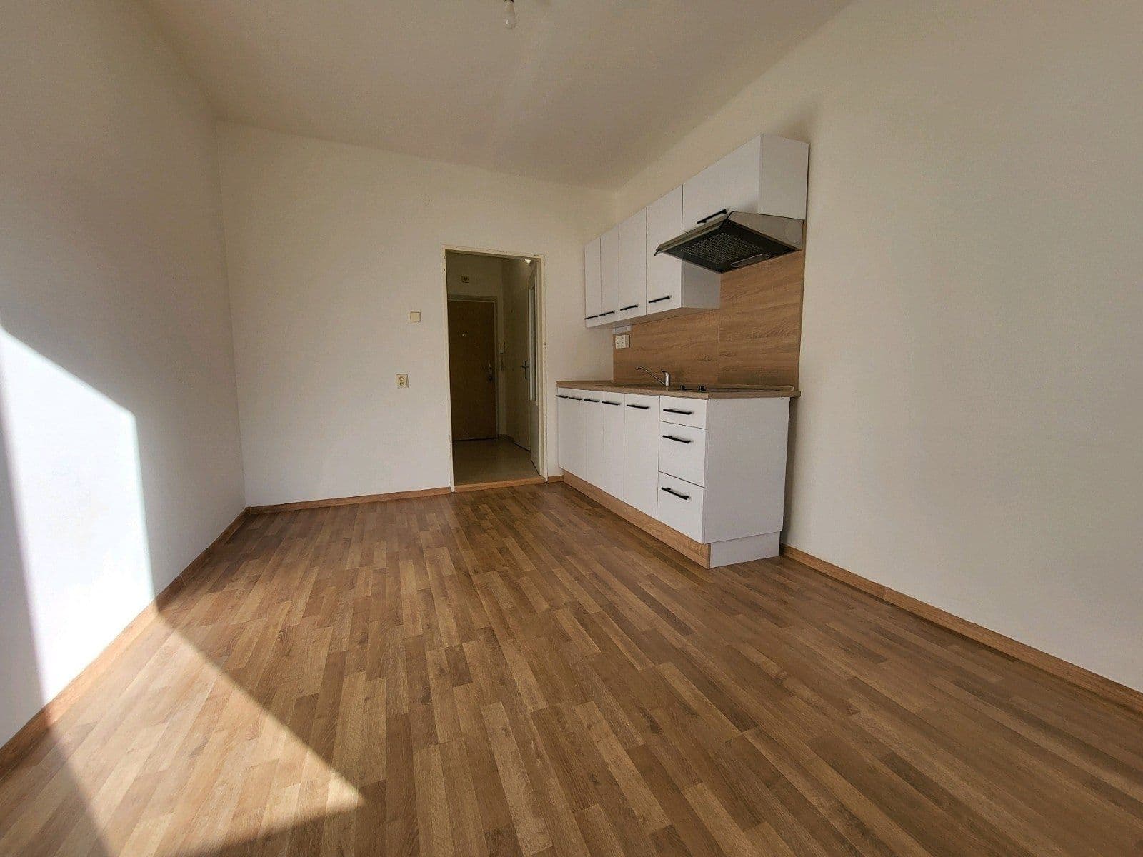 Prenájom bytu 1-izbový 18 m², Mánesova, Havířov, Moravskoslezský kraj Prenájom bytu 1-izbový 18 m², Mánesova, Havířov, Moravskoslezský kraj