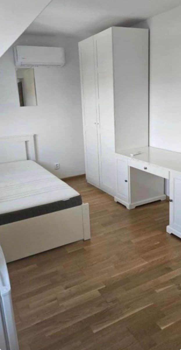Prenájom bytu Garsoniéra 25 m², Kamýcká, Praha, Praha Prenájom bytu Garsoniéra 25 m², Kamýcká, Praha, Praha