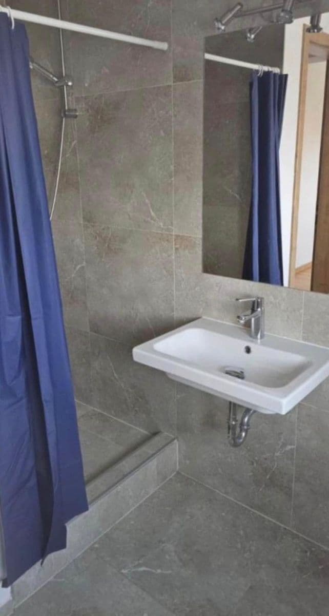 Prenájom bytu Garsoniéra 25 m², Kamýcká, Praha, Praha Prenájom bytu Garsoniéra 25 m², Kamýcká, Praha, Praha