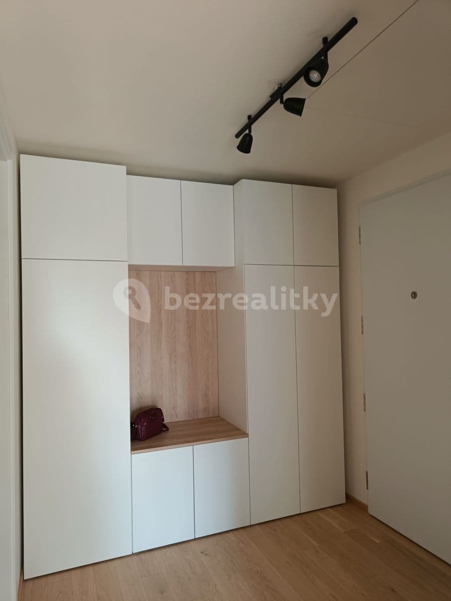 Prenájom bytu 2-izbový 54 m², V Přístavu, Praha, Praha Prenájom bytu 2-izbový 54 m², V Přístavu, Praha, Praha
