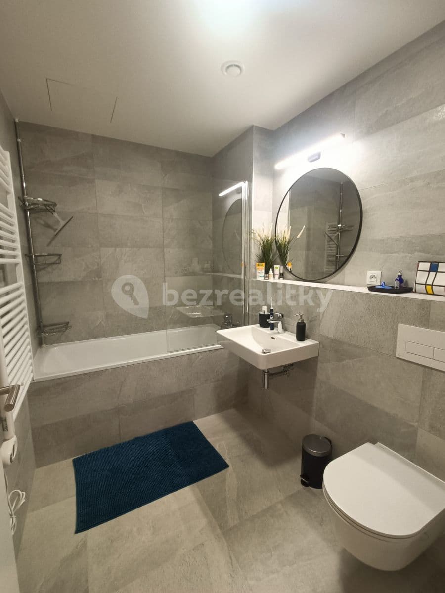 Prenájom bytu 2-izbový 54 m², V Přístavu, Praha, Praha Prenájom bytu 2-izbový 54 m², V Přístavu, Praha, Praha