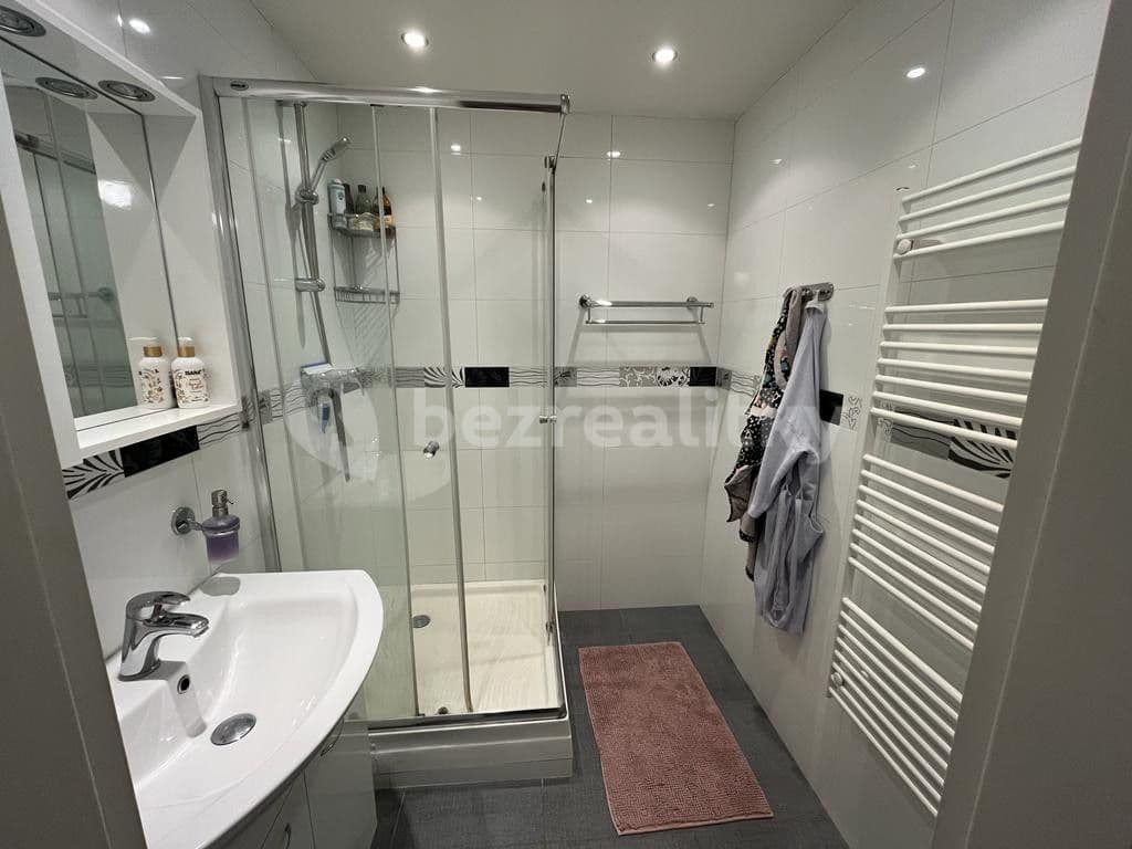Prenájom bytu 69 m², Zelenohorská, Praha, Praha Prenájom bytu 69 m², Zelenohorská, Praha, Praha