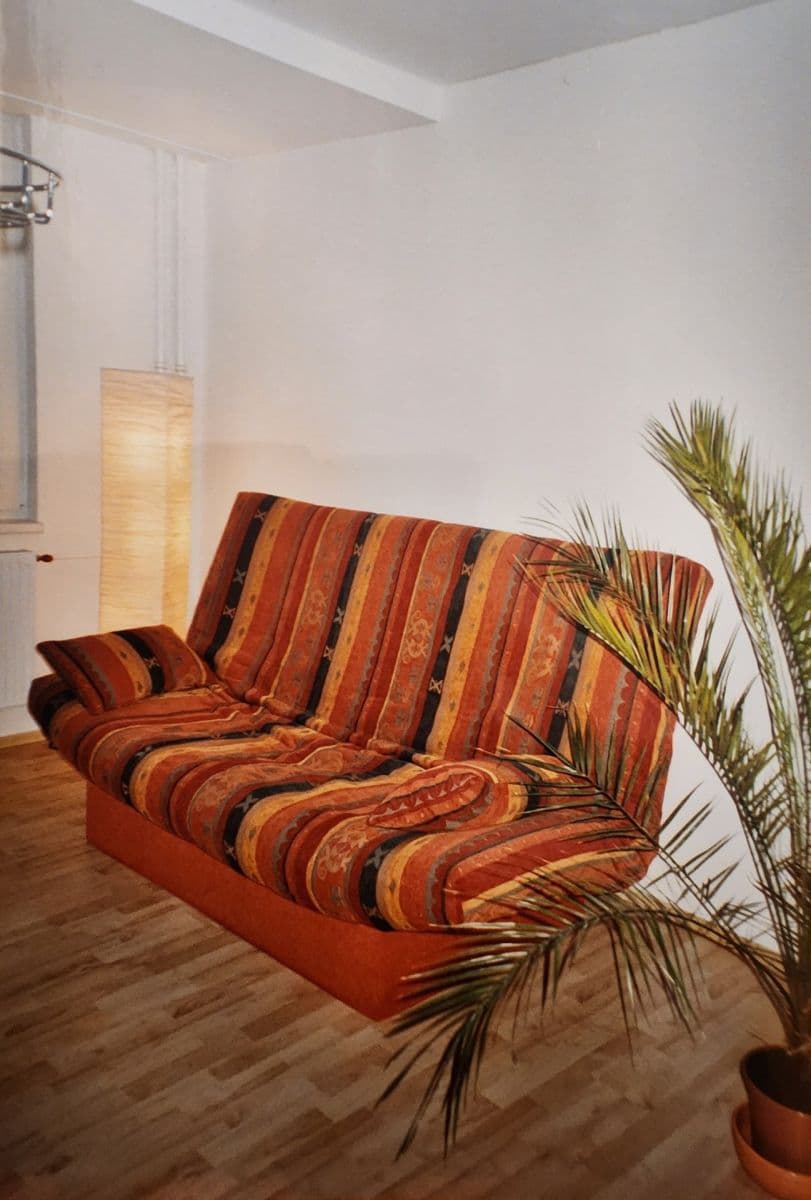 Prenájom bytu 1-izbový 32 m², Neapolská, Praha, Praha Prenájom bytu 1-izbový 32 m², Neapolská, Praha, Praha