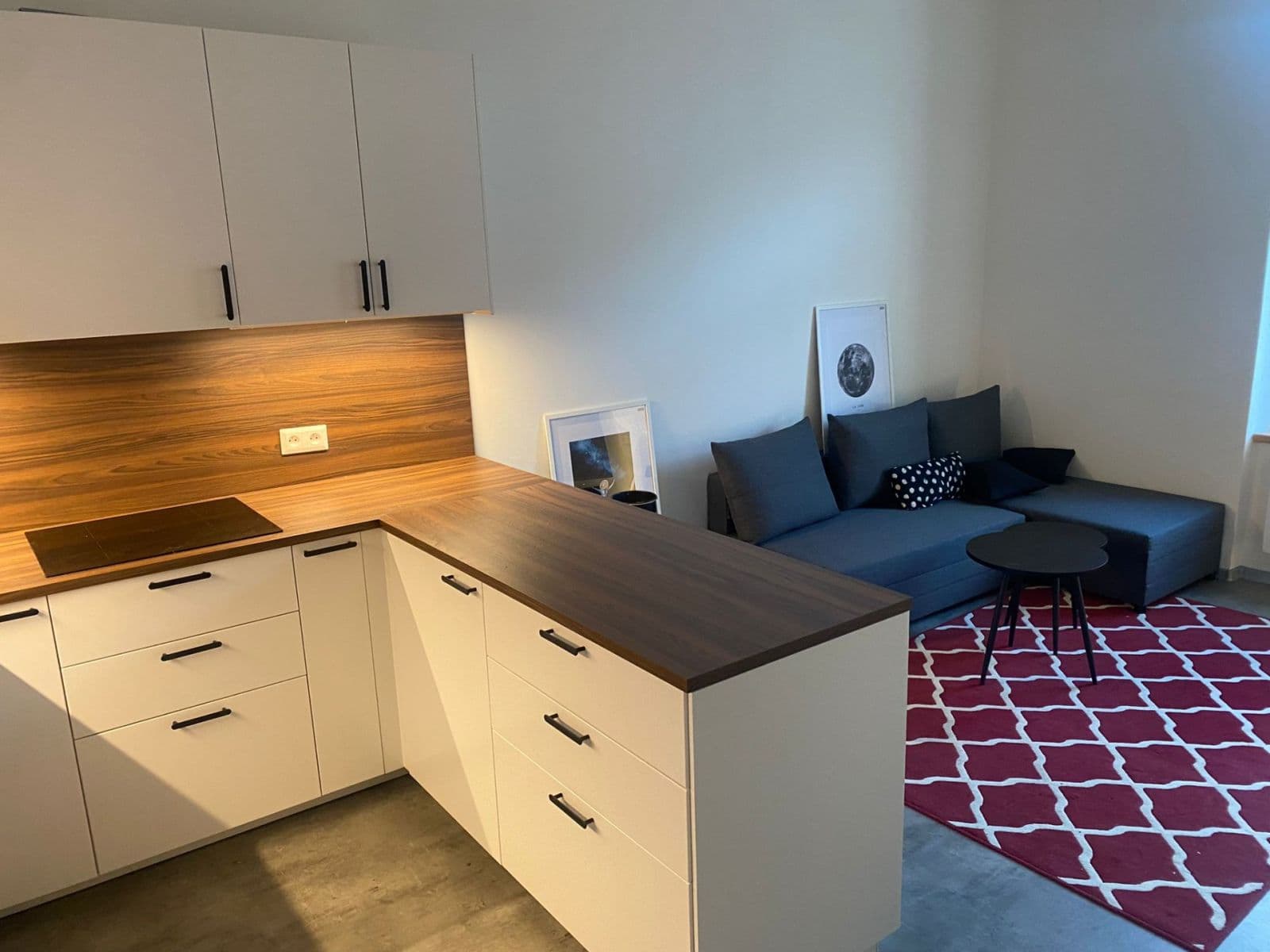 Prenájom bytu 3-izbový 76 m², Spojovací, Praha, Praha Prenájom bytu 3-izbový 76 m², Spojovací, Praha, Praha