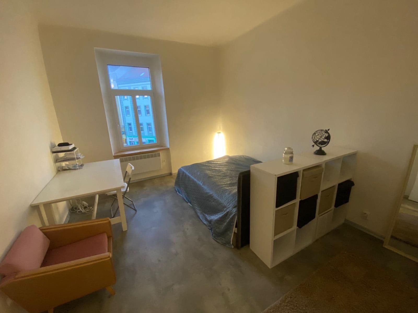 Prenájom bytu 3-izbový 76 m², Spojovací, Praha, Praha Prenájom bytu 3-izbový 76 m², Spojovací, Praha, Praha
