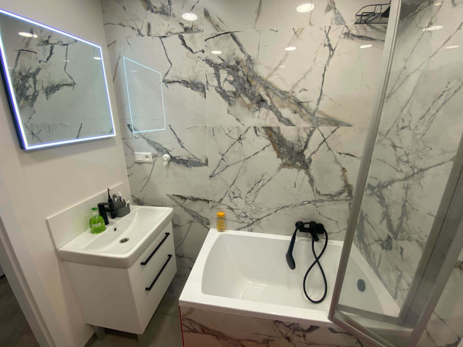 Prenájom bytu 3-izbový 76 m², Spojovací, Praha, Praha Prenájom bytu 3-izbový 76 m², Spojovací, Praha, Praha