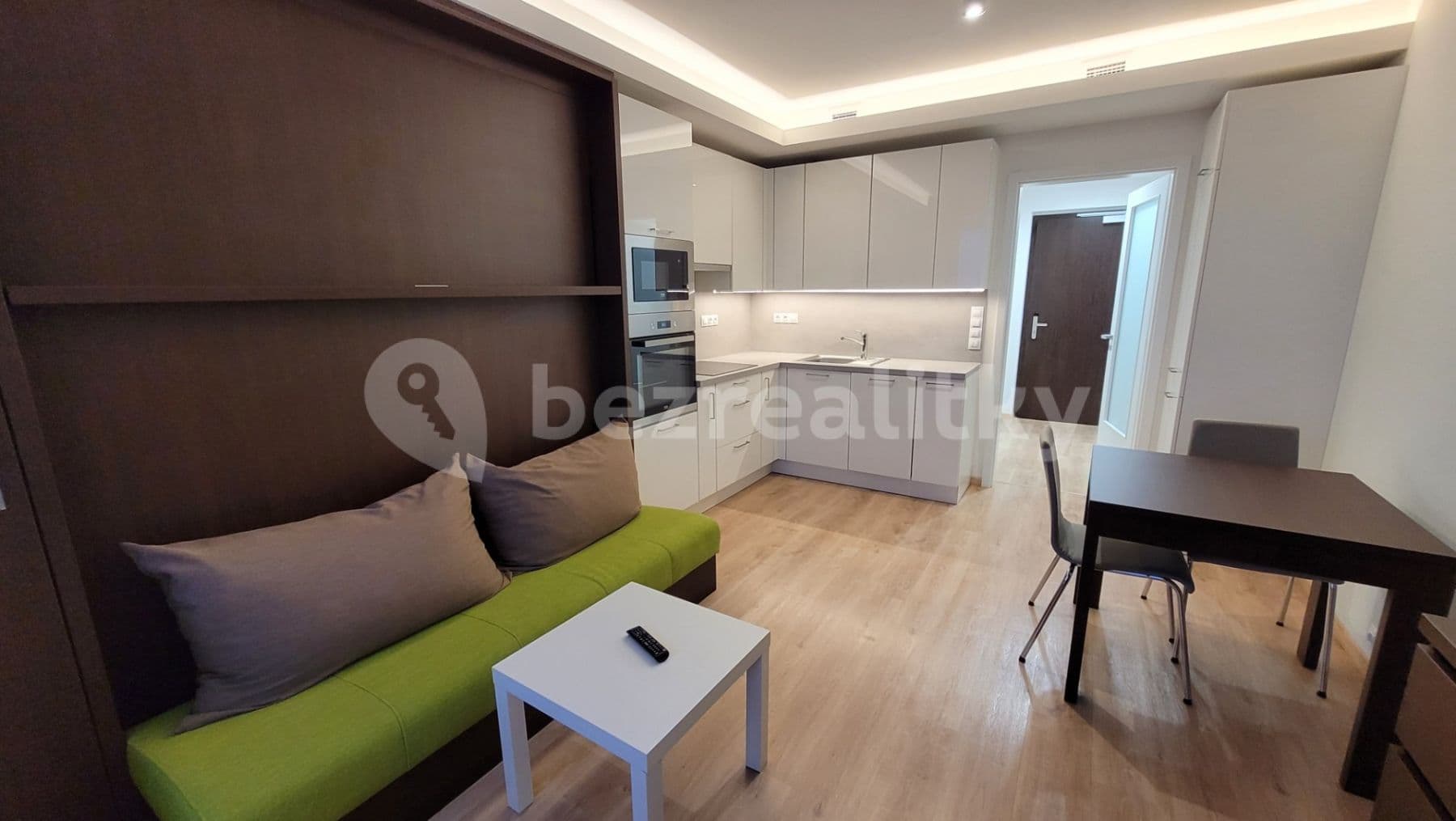 Prenájom bytu 1-izbový 27 m², Mukařovského, Praha, Praha Prenájom bytu 1-izbový 27 m², Mukařovského, Praha, Praha