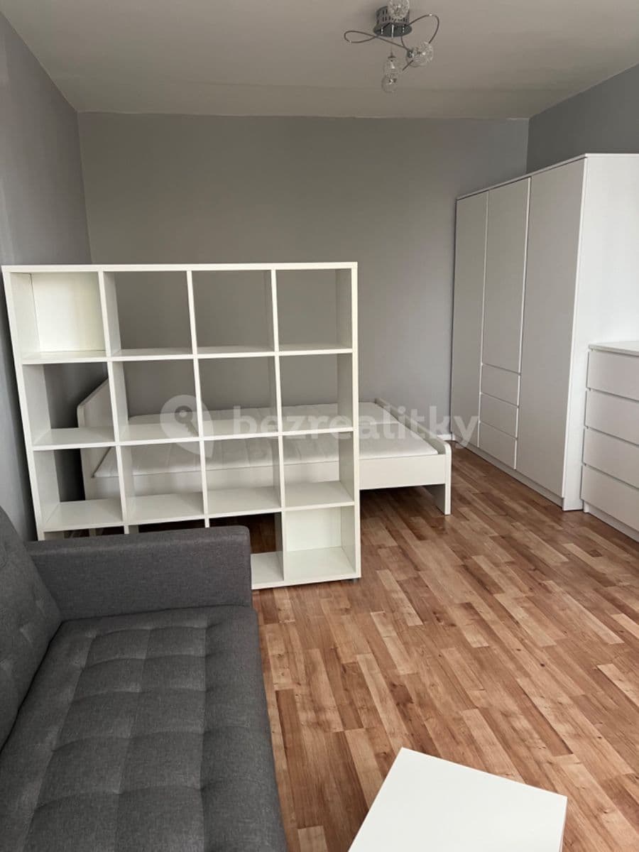 Prenájom bytu 1-izbový 38 m², Luční, Brno, Jihomoravský kraj Prenájom bytu 1-izbový 38 m², Luční, Brno, Jihomoravský kraj
