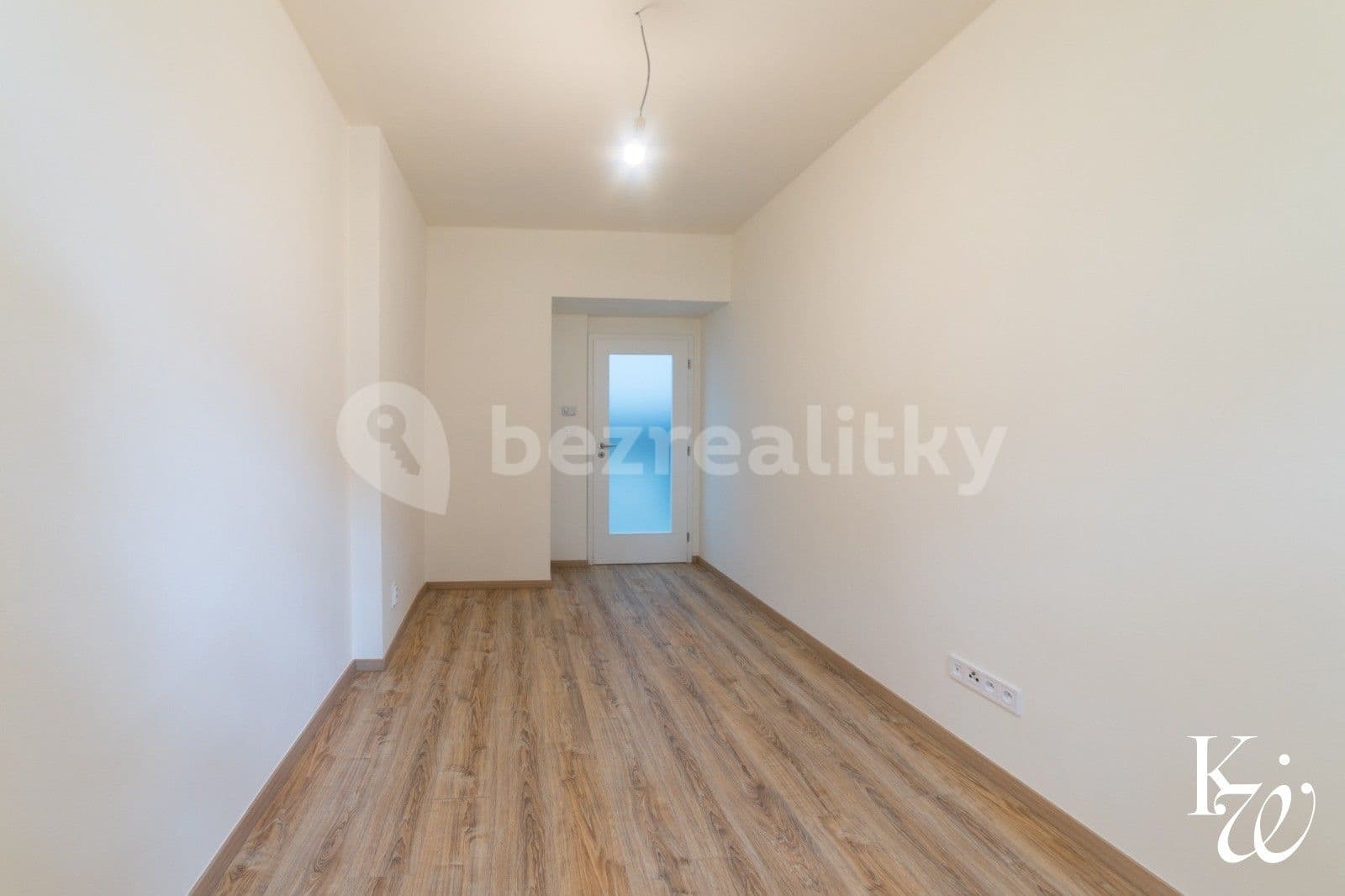 Prenájom bytu 2-izbový 44 m², U Družstev, Praha, Praha Prenájom bytu 2-izbový 44 m², U Družstev, Praha, Praha