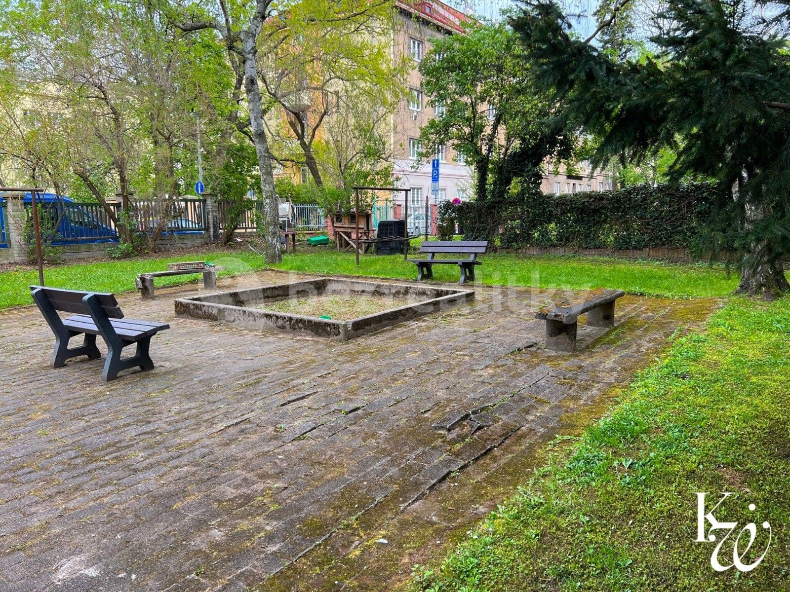 Prenájom bytu 2-izbový 44 m², U Družstev, Praha, Praha Prenájom bytu 2-izbový 44 m², U Družstev, Praha, Praha