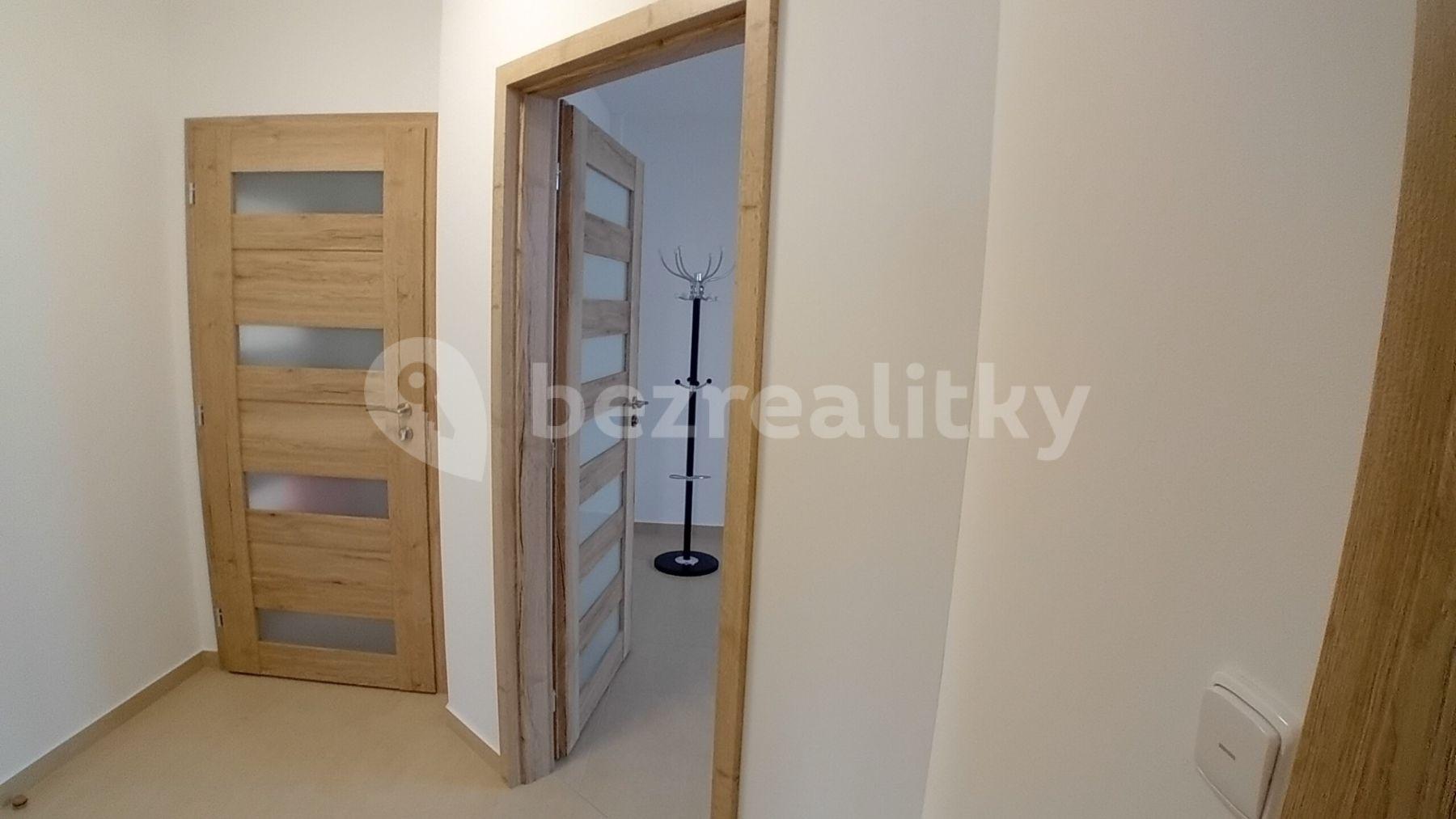 Prenájom bytu 2-izbový 50 m², Zálesí, Úvaly, Středočeský kraj