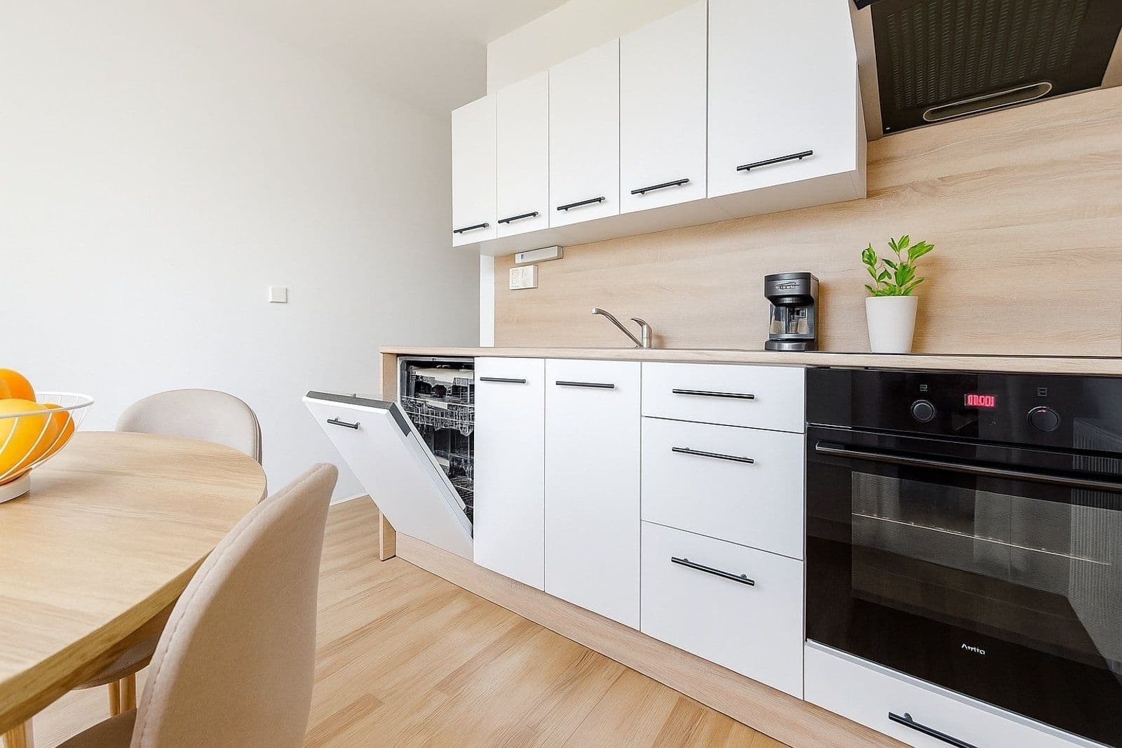 Prenájom bytu 2-izbový 55 m², Klidná, Havířov, Moravskoslezský kraj Prenájom bytu 2-izbový 55 m², Klidná, Havířov, Moravskoslezský kraj