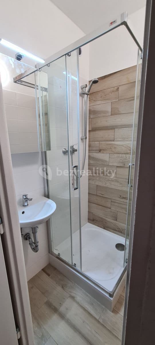 Prenájom bytu 2-izbový 52 m², tř. Míru, Olomouc, Olomoucký kraj Prenájom bytu 2-izbový 52 m², tř. Míru, Olomouc, Olomoucký kraj