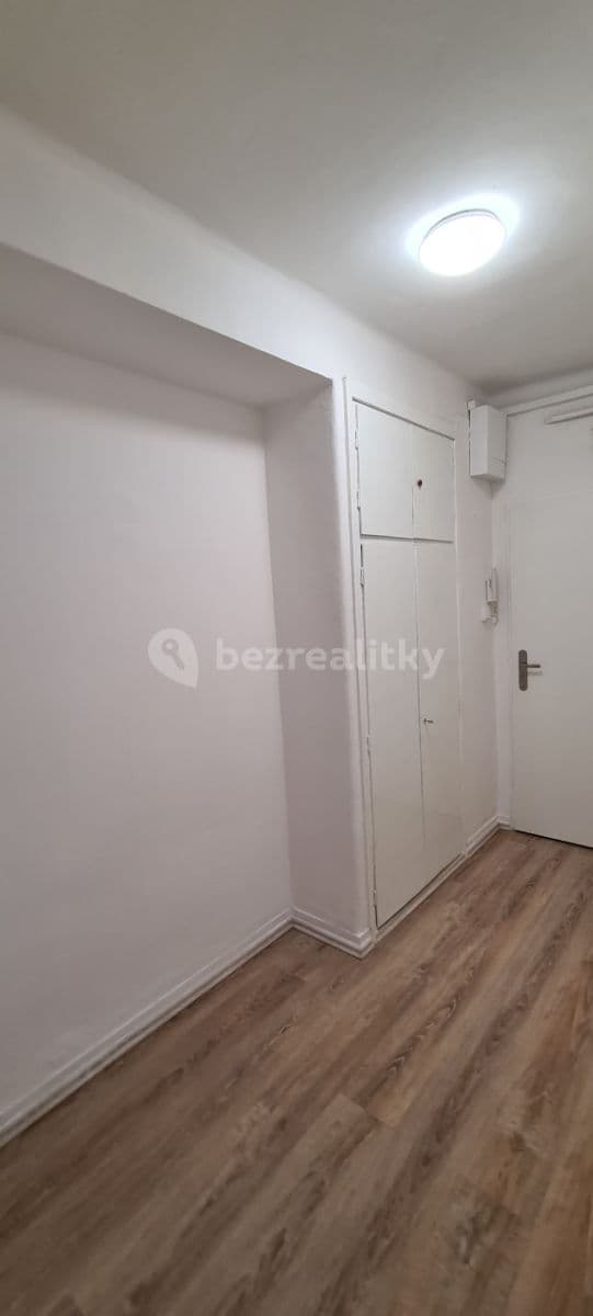 Prenájom bytu 2-izbový 52 m², tř. Míru, Olomouc, Olomoucký kraj Prenájom bytu 2-izbový 52 m², tř. Míru, Olomouc, Olomoucký kraj