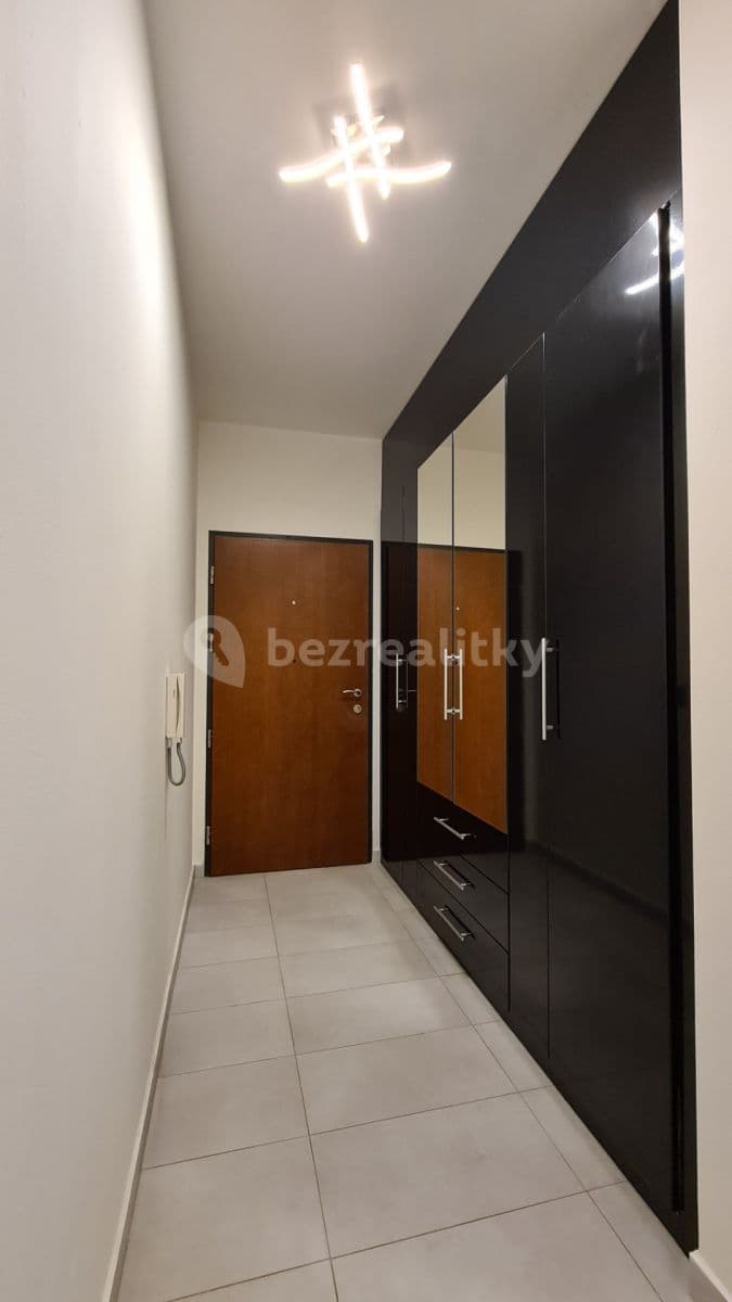 Prenájom bytu 2-izbový 50 m², Jeremiášova, Praha, Praha Prenájom bytu 2-izbový 50 m², Jeremiášova, Praha, Praha