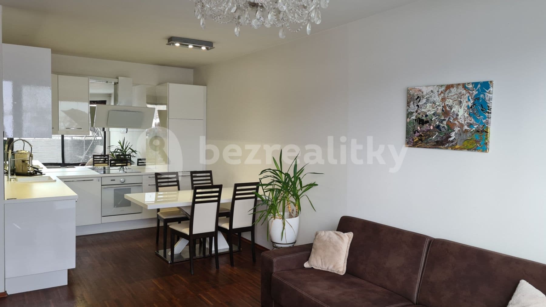 Prenájom bytu 2-izbový 50 m², Jeremiášova, Praha, Praha Prenájom bytu 2-izbový 50 m², Jeremiášova, Praha, Praha