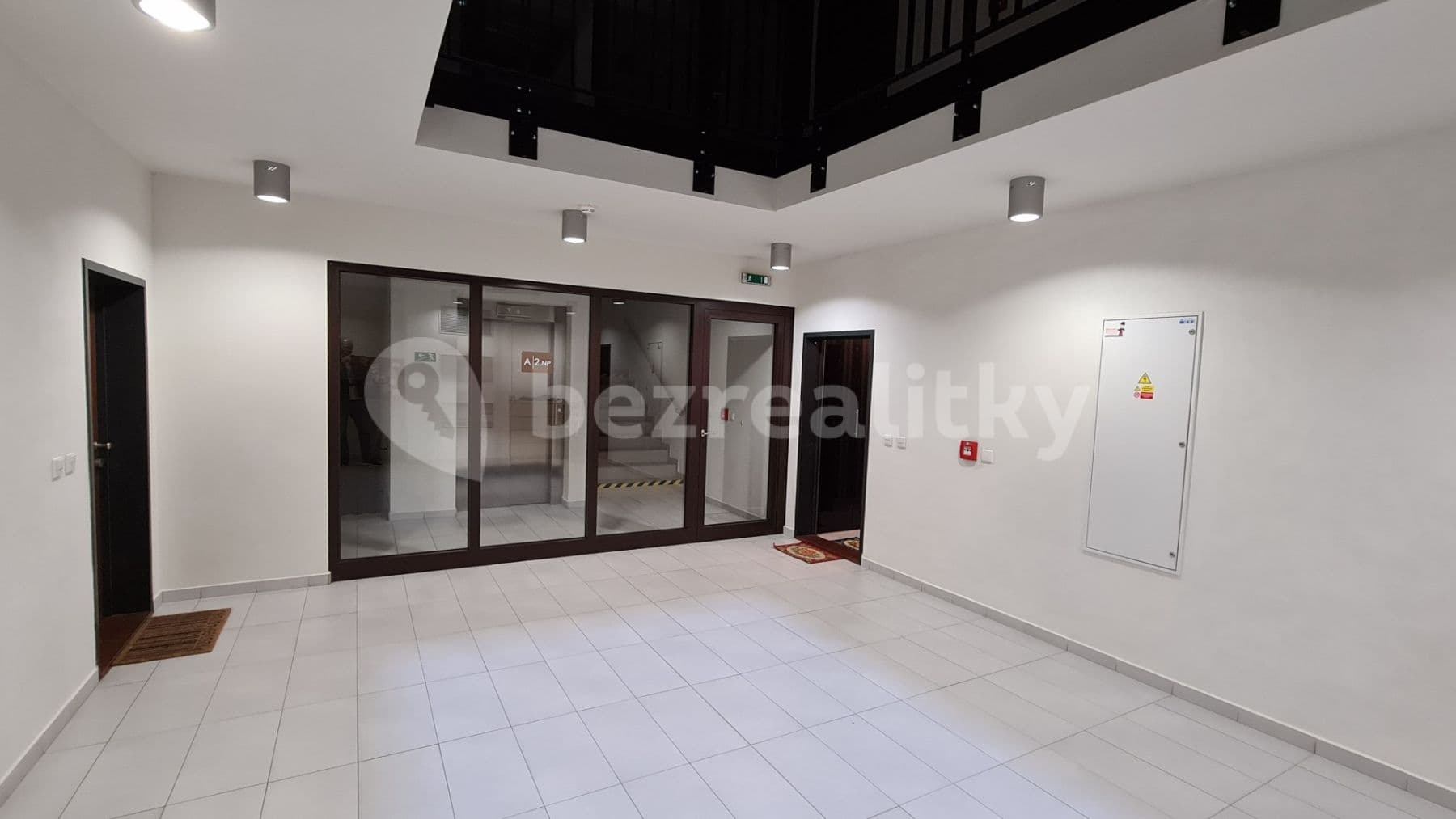 Prenájom bytu 2-izbový 50 m², Jeremiášova, Praha, Praha Prenájom bytu 2-izbový 50 m², Jeremiášova, Praha, Praha